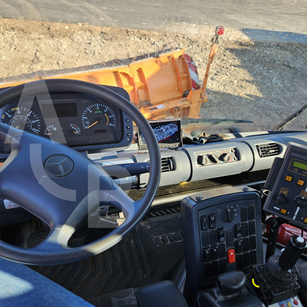 DAIMLERCHRYSLER UNIMOG U 290 405/10