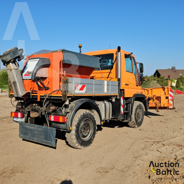 DAIMLERCHRYSLER UNIMOG U 290 405/10