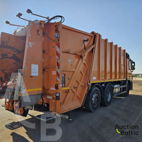 Mercedes-Benz 2536 L 6X2