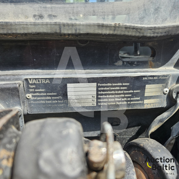 Valtra A-95-4