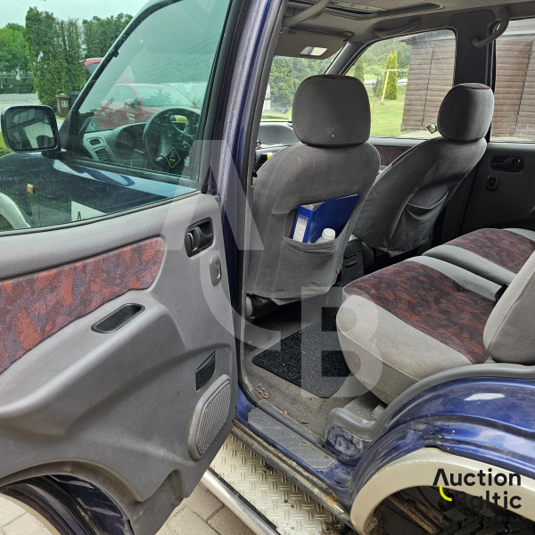 Nissan Terrano