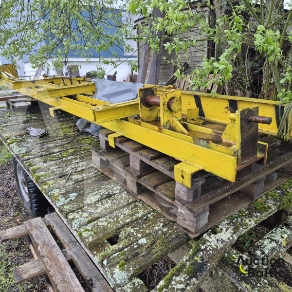 Supporting crane