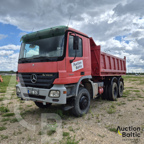 Mercedes-Benz Actros 3341
