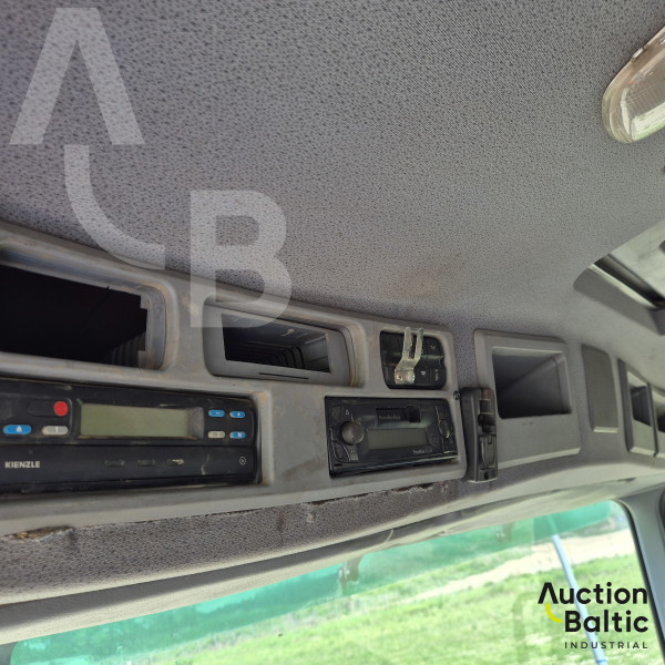 Mercedes-Benz Actros 3341