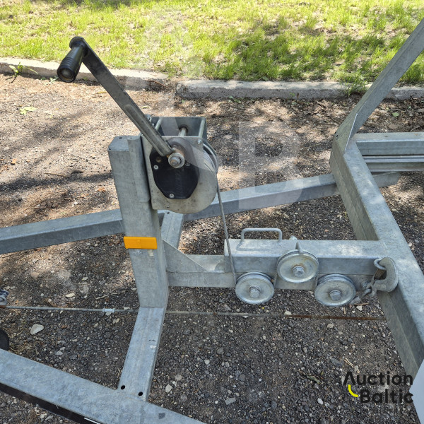 Tiki Treiler KP1500-RB