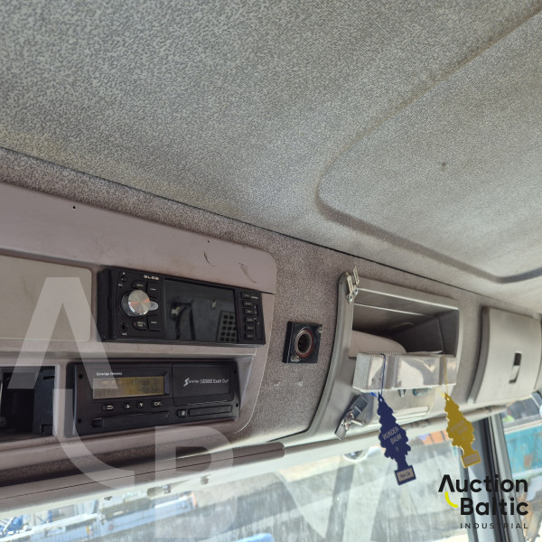Iveco AD260T35 + Palfinger PK36002