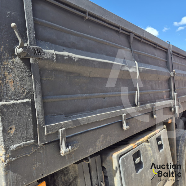 Iveco AD260T35 + Palfinger PK36002