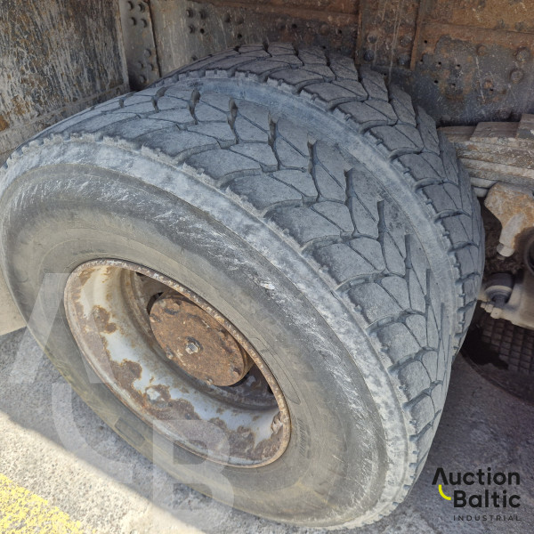 Iveco AD260T35 + Palfinger PK36002