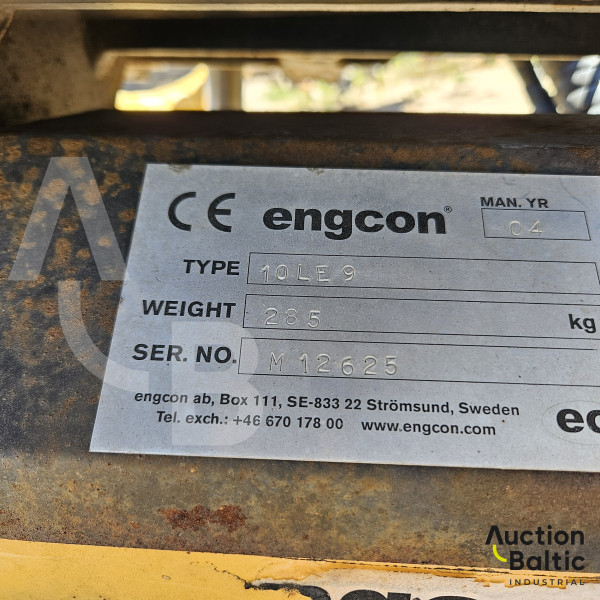 Engcon 10LE9 + bucket