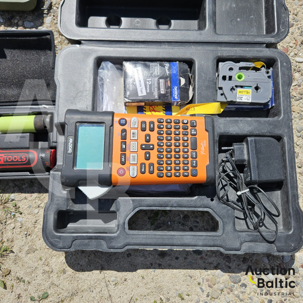 Electrician's tools