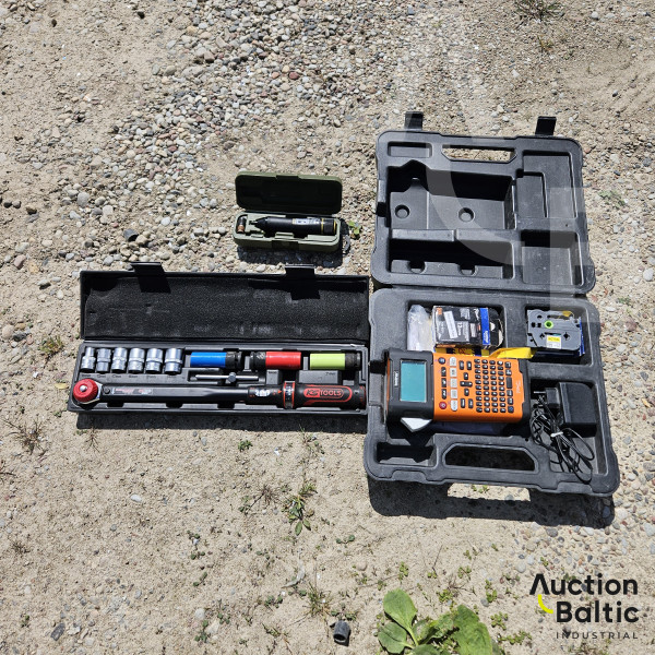 Electrician's tools
