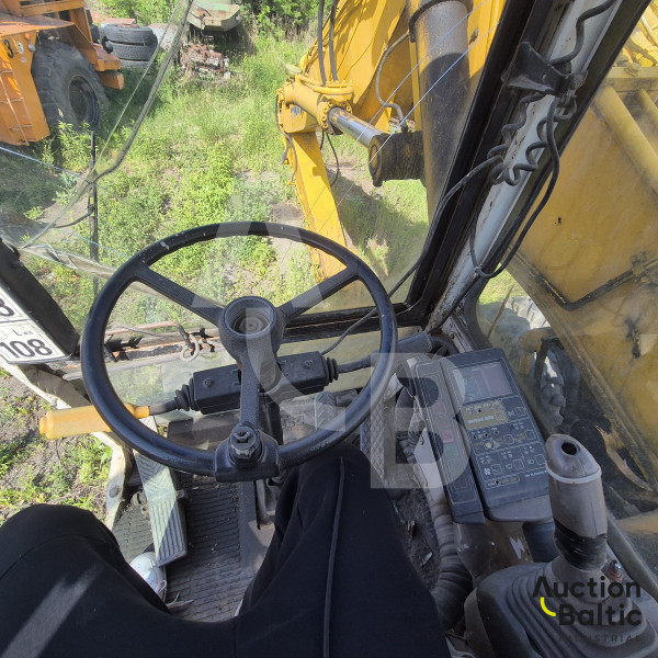 Komatsu PW170-5K