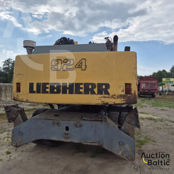 Liebherr 924