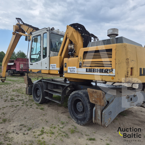Liebherr 924