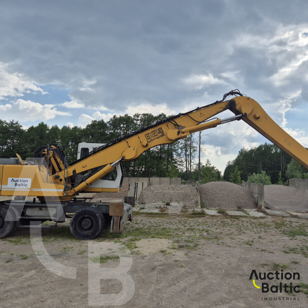 Liebherr 924
