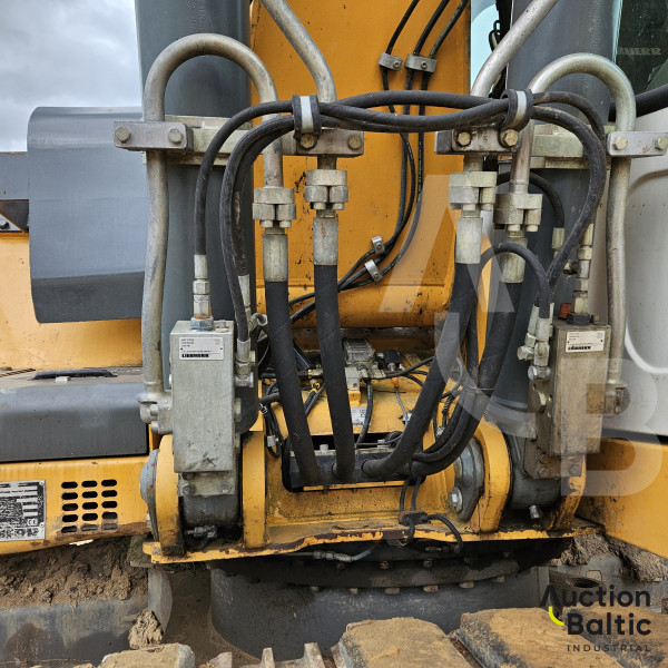 Liebherr R 900 C Litronic