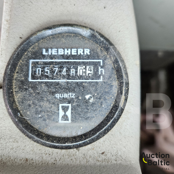 Liebherr R 900 C Litronic