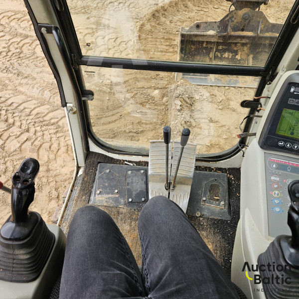 Liebherr R 900 C Litronic