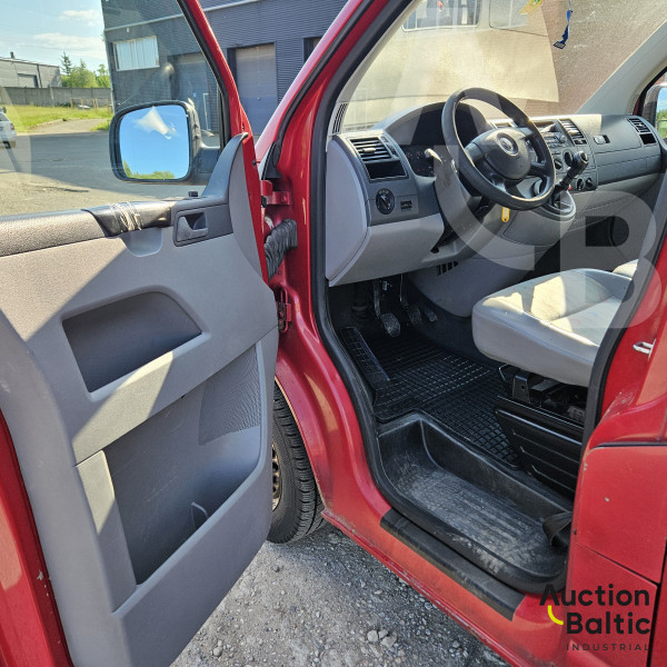 Volkswagen Transporter O. Caravelle