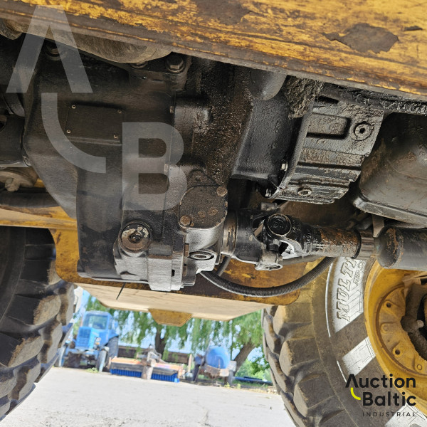 Komatsu WB93S-5E0