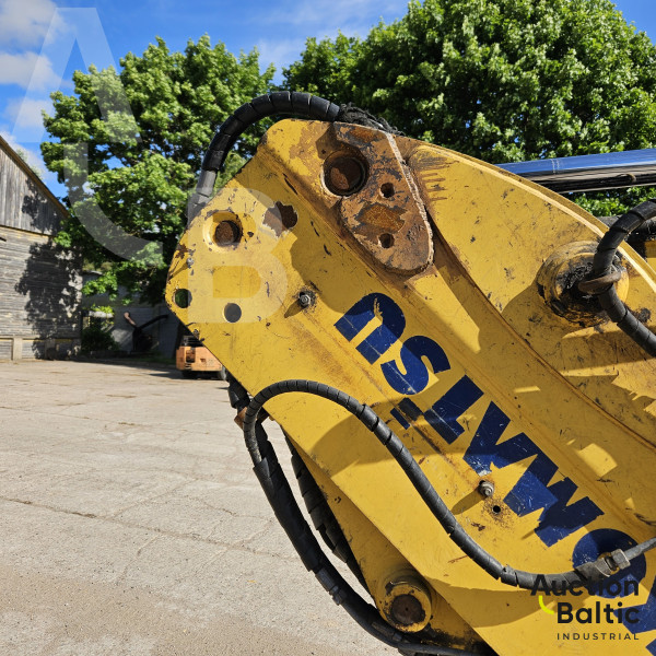 Komatsu WB93S-5E0