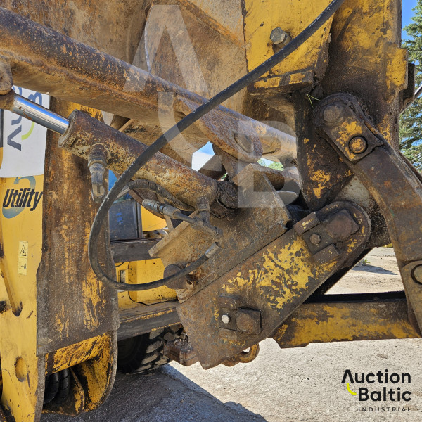 Komatsu WB93S-5E0