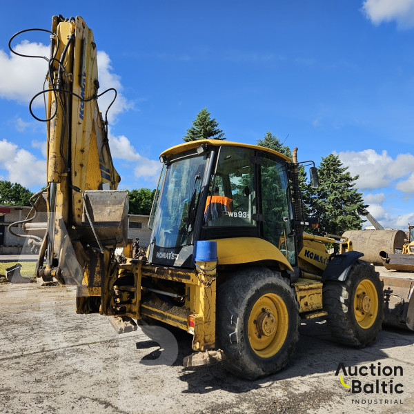 Komatsu WB93S-5
