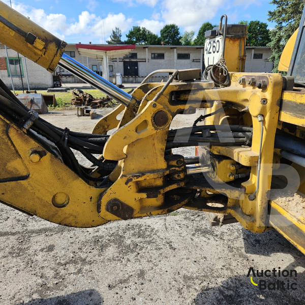 Komatsu WB93S-5
