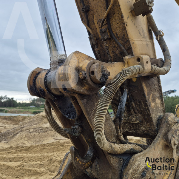 Caterpillar 329 D LN