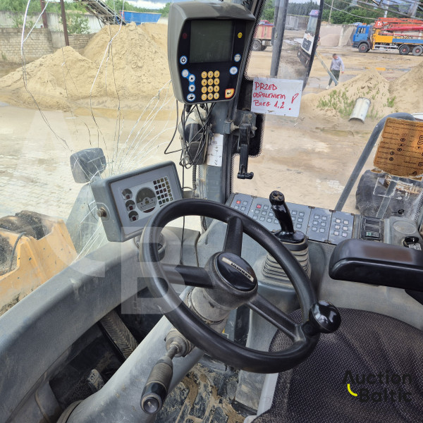 Liebherr L 556
