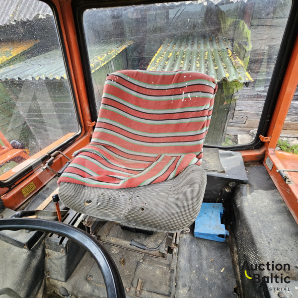 Belarus 	MTZ 82