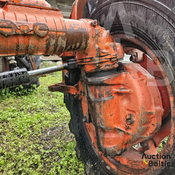 Belarus 	MTZ 82