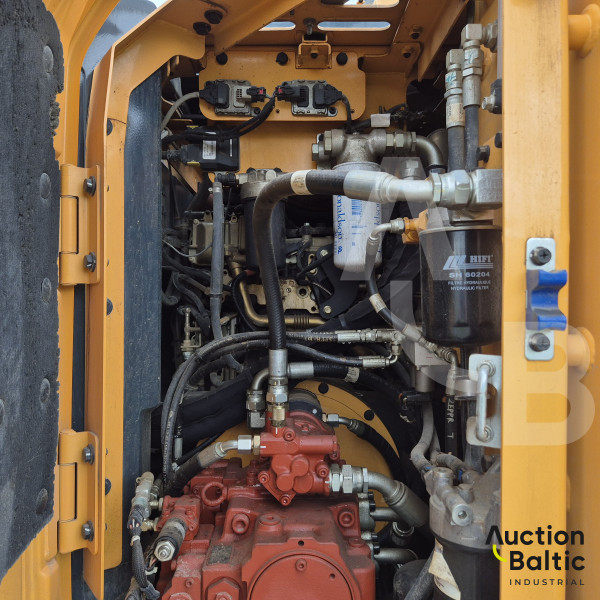 Hyundai HX 145 LCR
