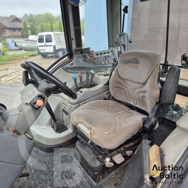 Valtra N141H + Pomot T 546/2.
