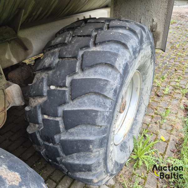 Valtra N141H + Pomot T 546/2.