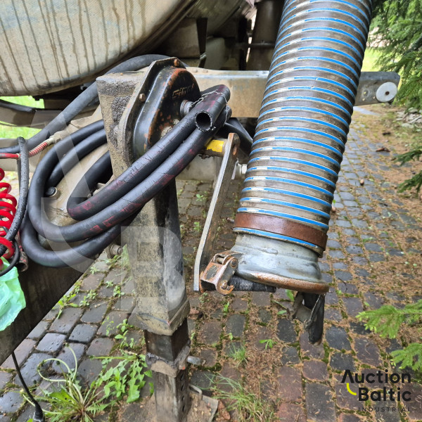 Valtra N141H + Pomot T 546/2.