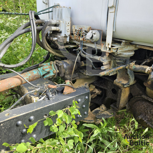 ChTZ T-150K + Krone SDP 27 + Epsilon