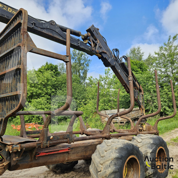 John Deere 810 D