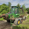 John Deere 810 D
