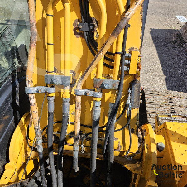 JCB JS 160 LC