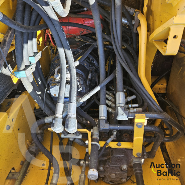 JCB JS 160 LC