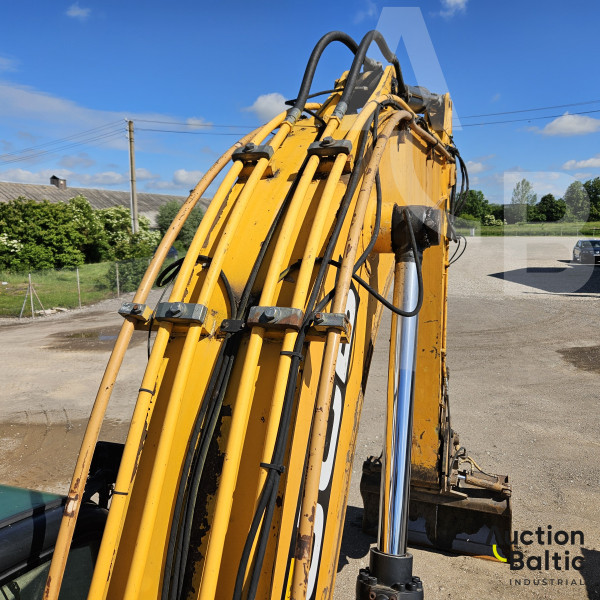 JCB JS 160 LC