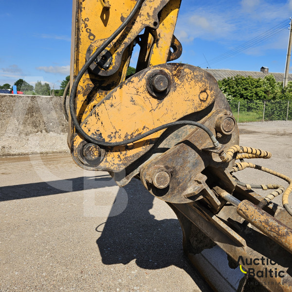 JCB JS 160 LC