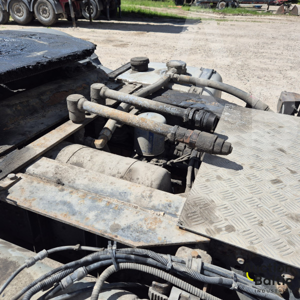 Iveco AS440S45T/P
