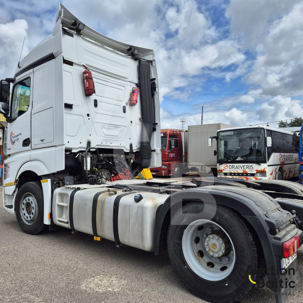 Mercedes-Benz Actros 1845 LS